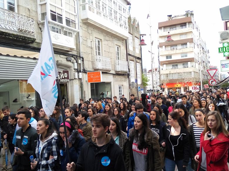 16 04 13 Manifestacionestudantil_Pontevedra_09.jpg